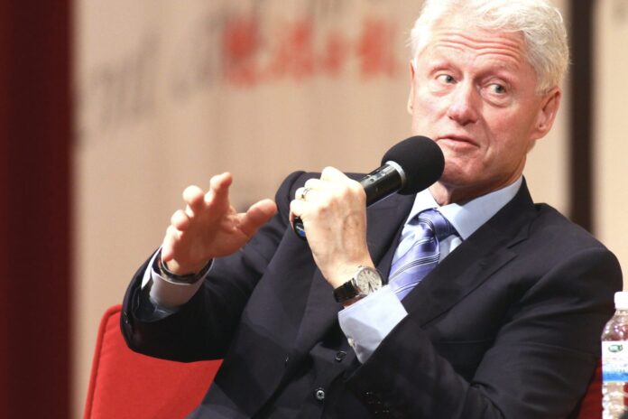 Former U.S. President Bill Clinton visits Taipei