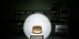 UK Health Service Approves Controversial Child Experiment